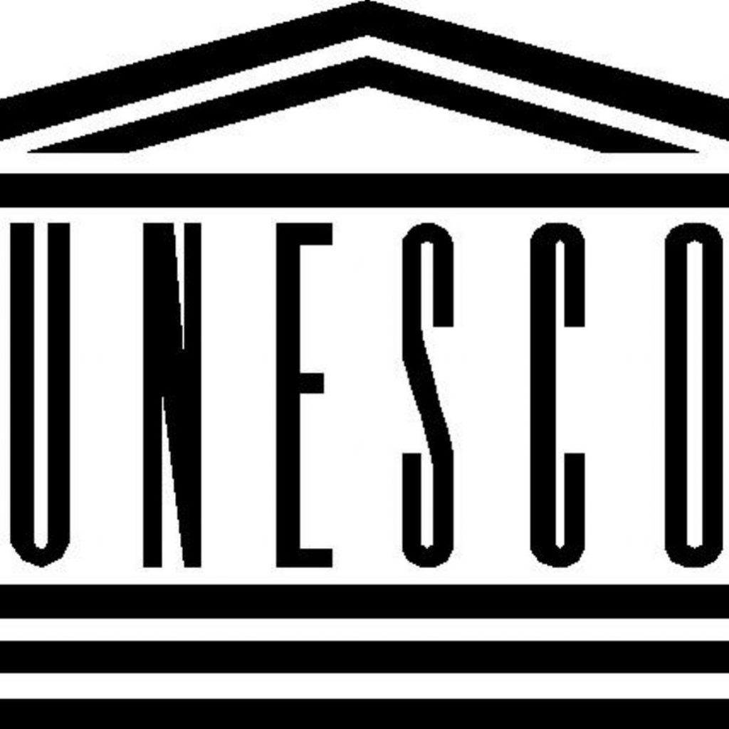Http unesco. ЮНЕСКО логотип. Знак ЮНЕСКО на прозрачном фоне. ЮНЕСКО рисунок. ЮНЕСКО на белом фоне.